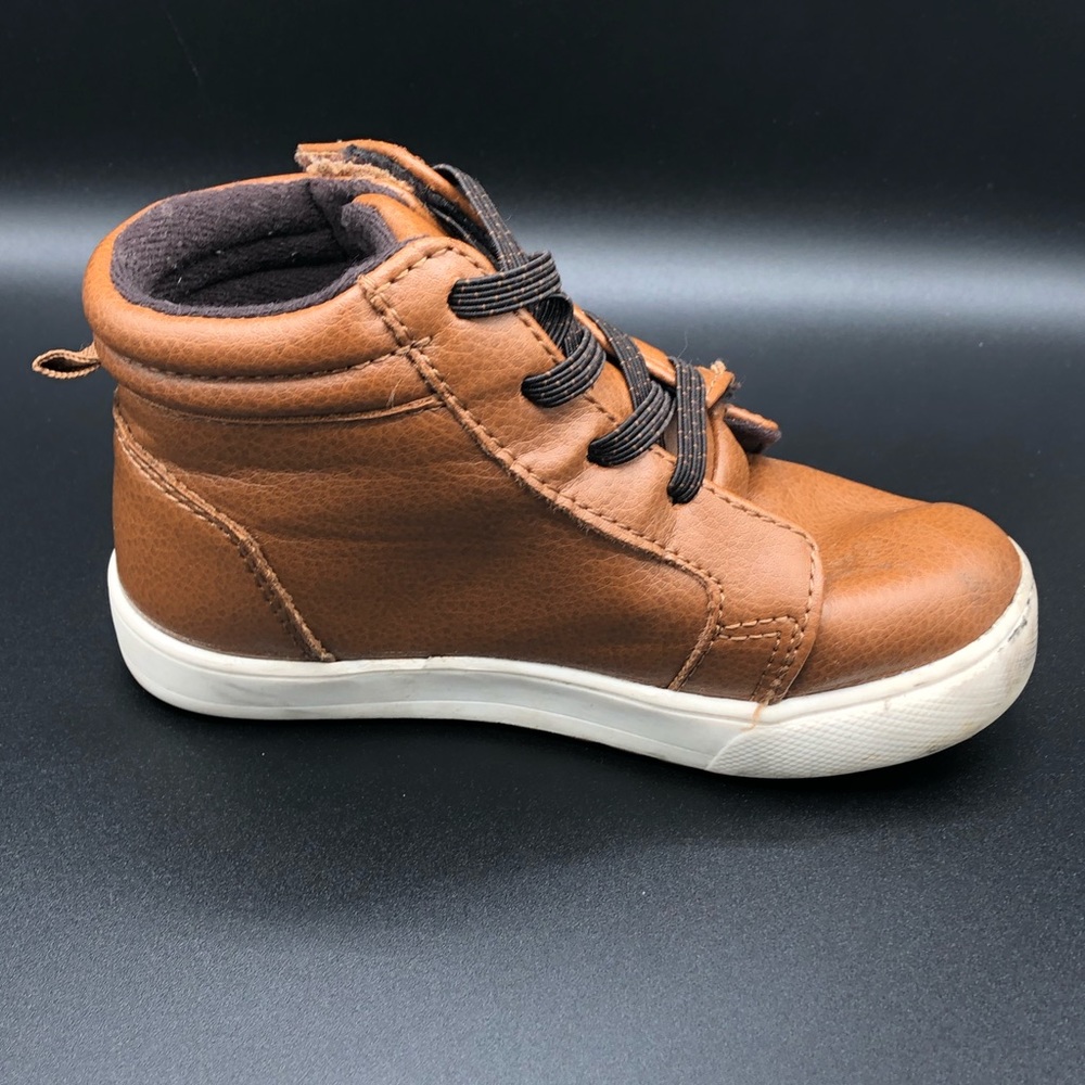 Midtop shoes